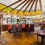 萨尔弗别墅酒店 酒店 3*